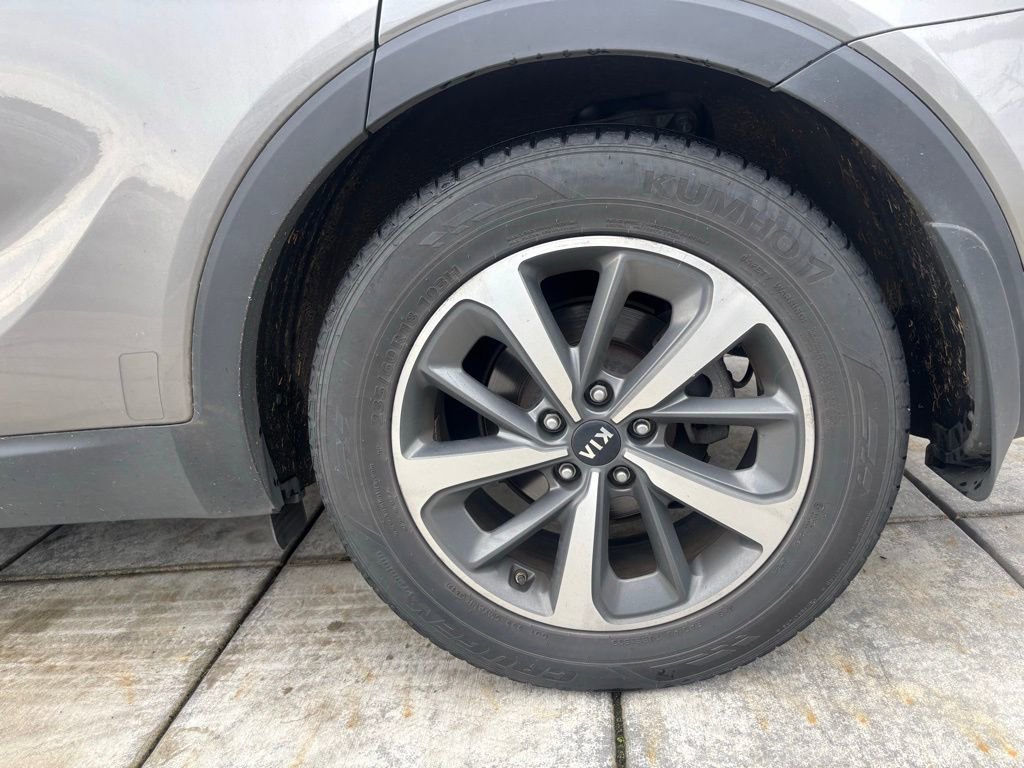 Used 2019 Kia Sorento EX w/ EX Touring Package image 11