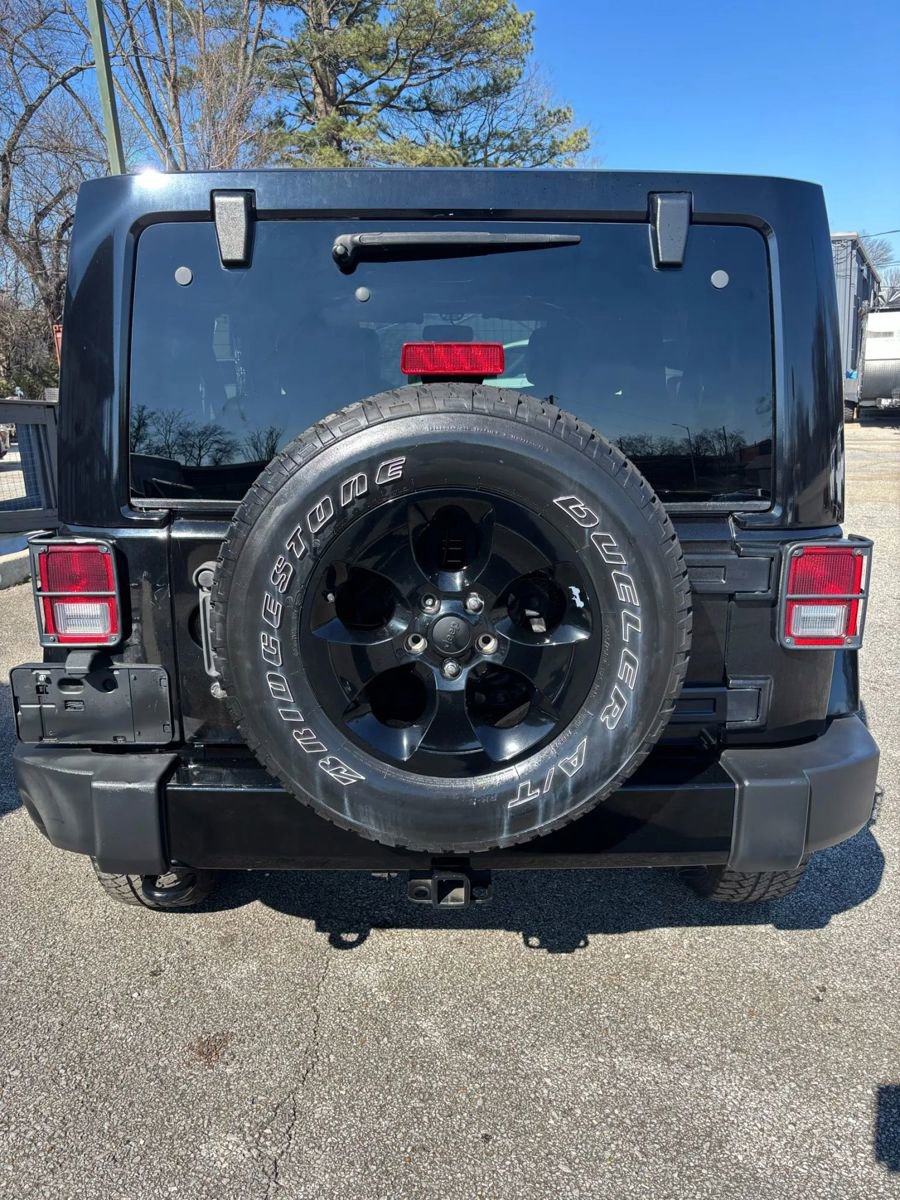 Used 2015 Jeep Wrangler Unlimited Sahara image 7