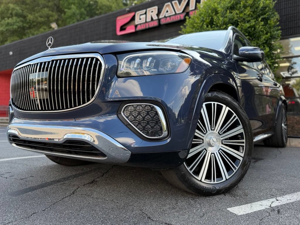 Used 2025 Mercedes-Benz Maybach GLS 600 4MATIC image 2