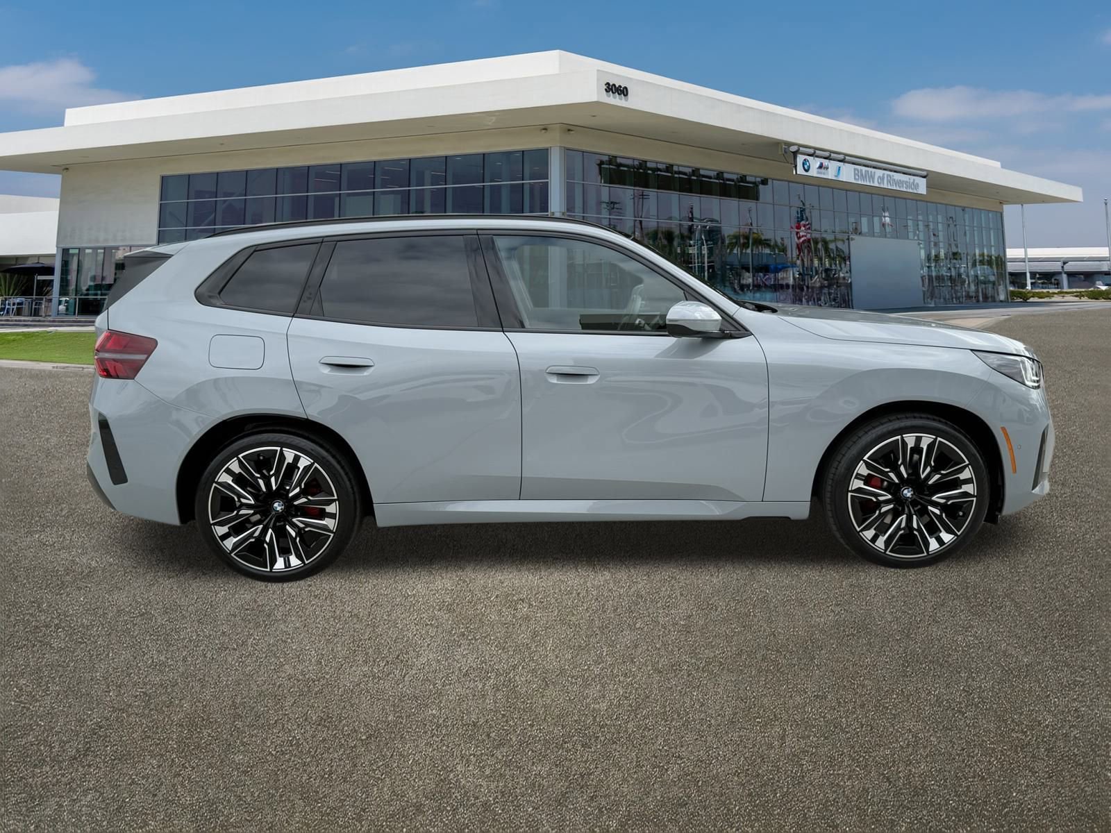 Used 2025 BMW X3 xDrive30i w/ M Sport Package image 12
