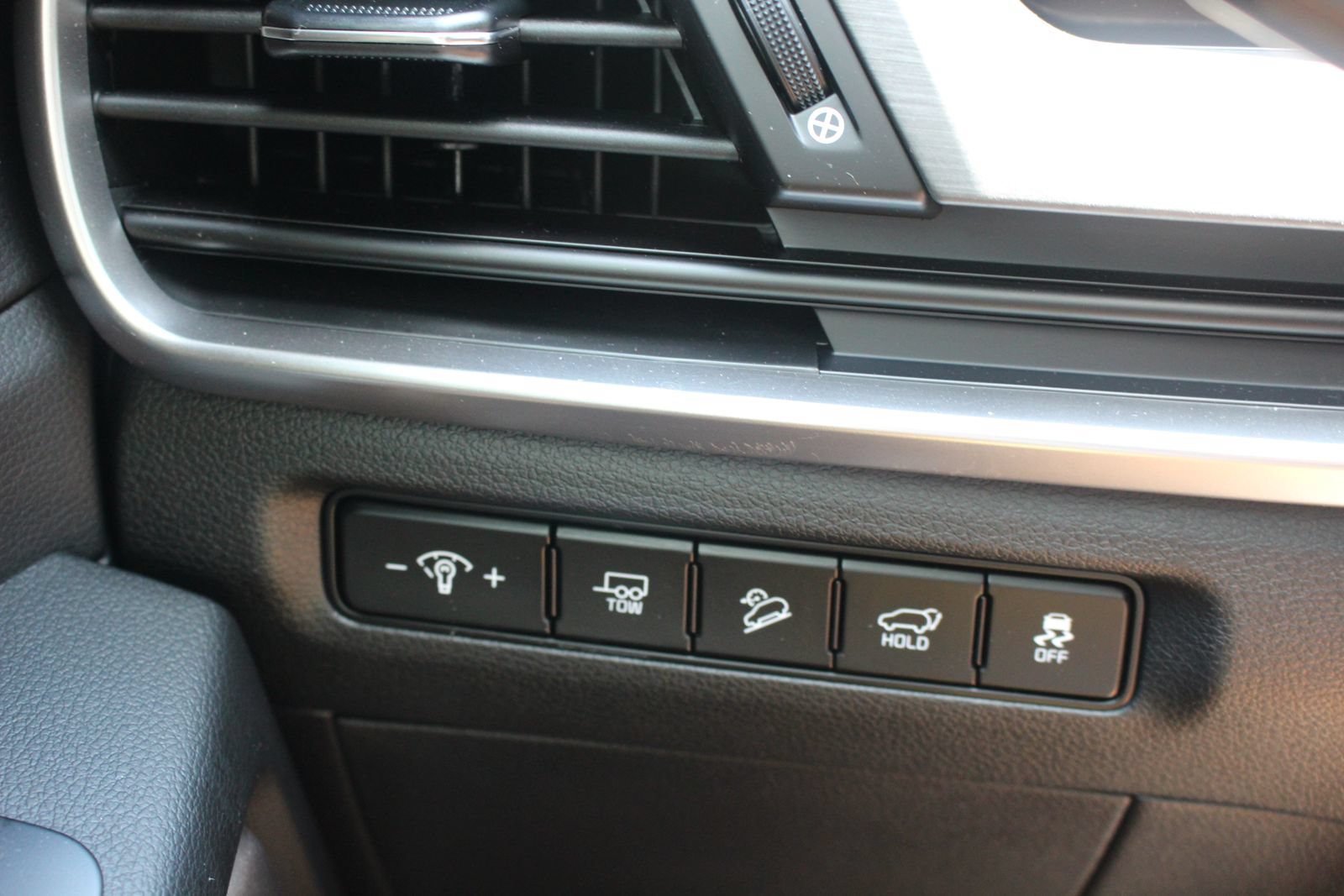 Certified 2025 Kia Telluride EX X-Line AWD/4WD image 19