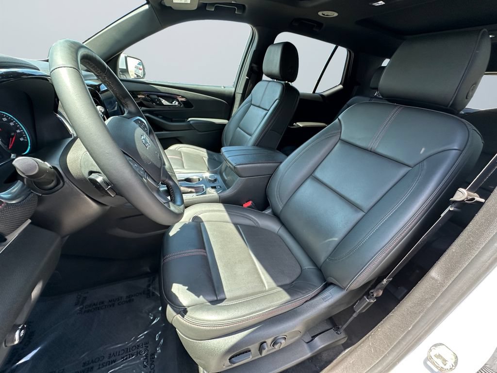 Used 2023 Chevrolet Traverse RS AWD/4WD image 9