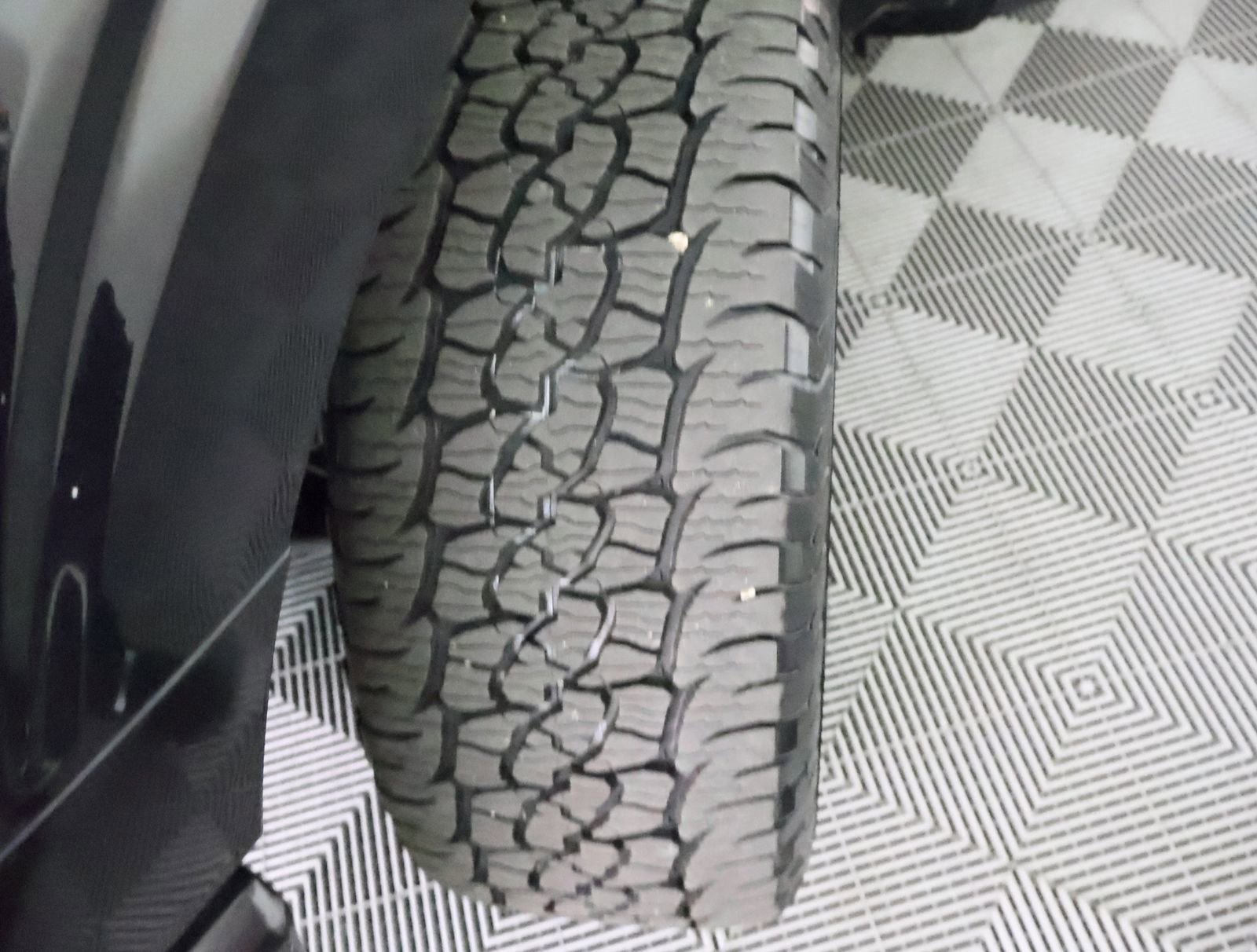 Used 2022 Ford F150 Lariat w/ Equipment Group 502A High image 58