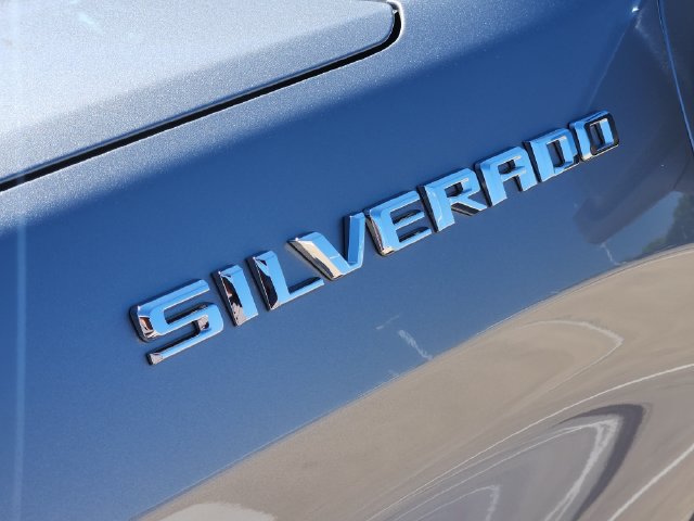 Used 2025 Chevrolet Silverado 1500 LT AWD/4WD image 9