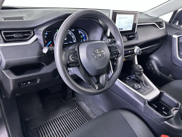Used 2025 Toyota RAV4 LE image 10
