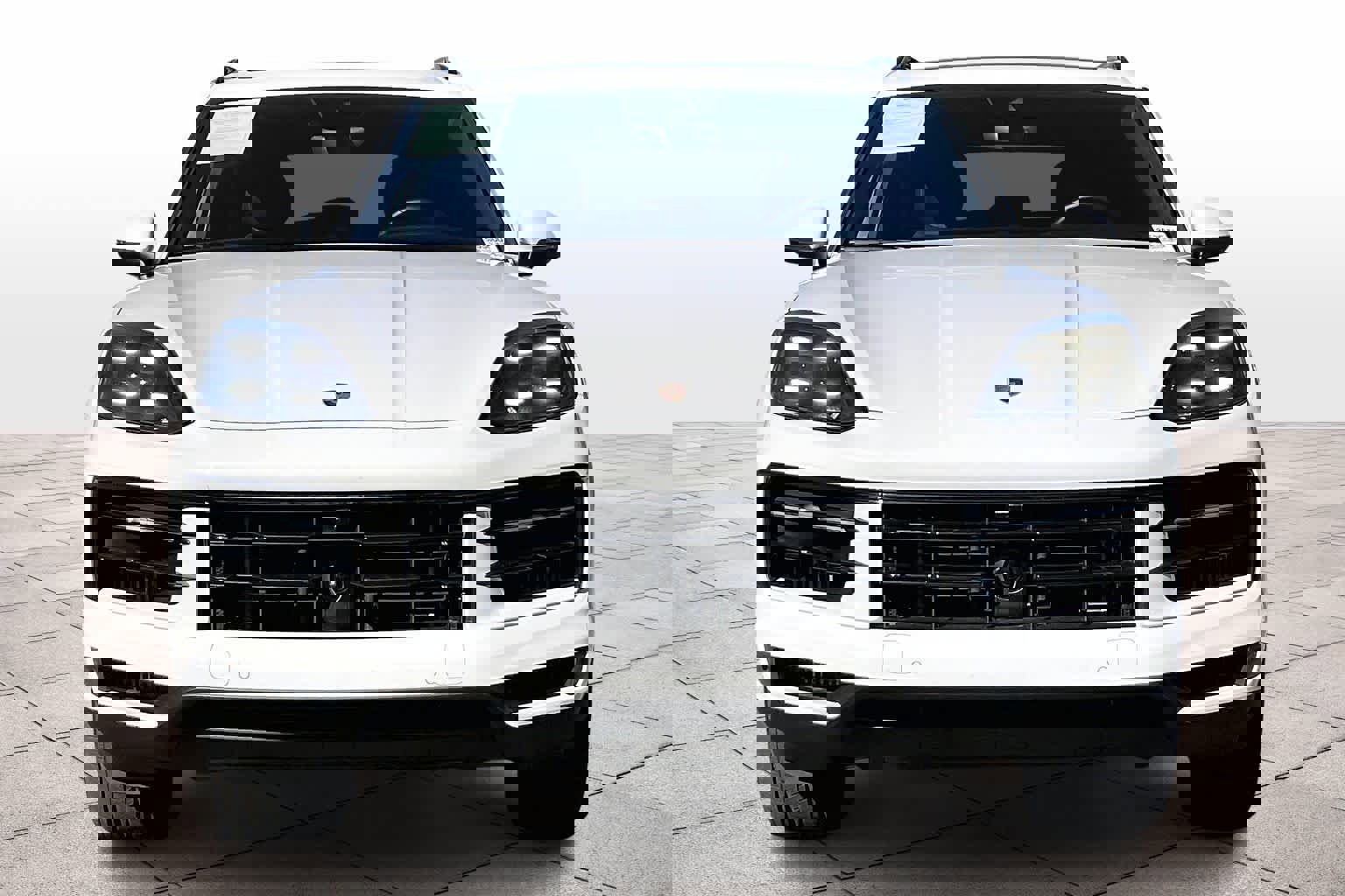 Used 2024 Porsche Cayenne image 3