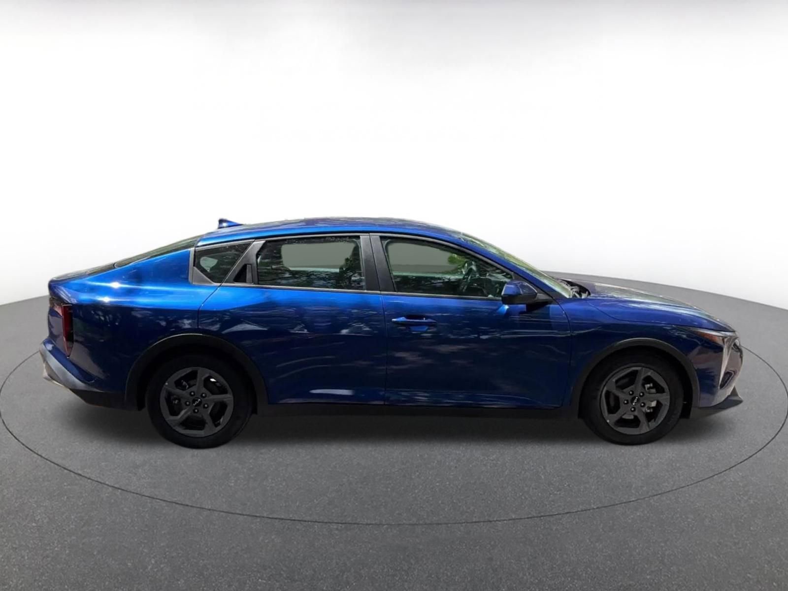 Used 2025 Kia K4 FWD image 16