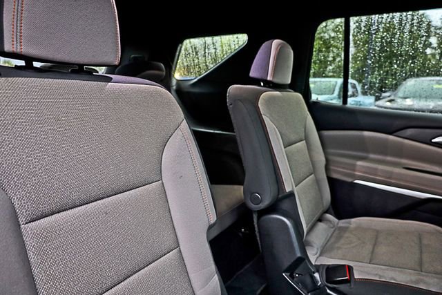 Used 2024 Chevrolet Traverse LT w/ Enhanced Driving Package image 36