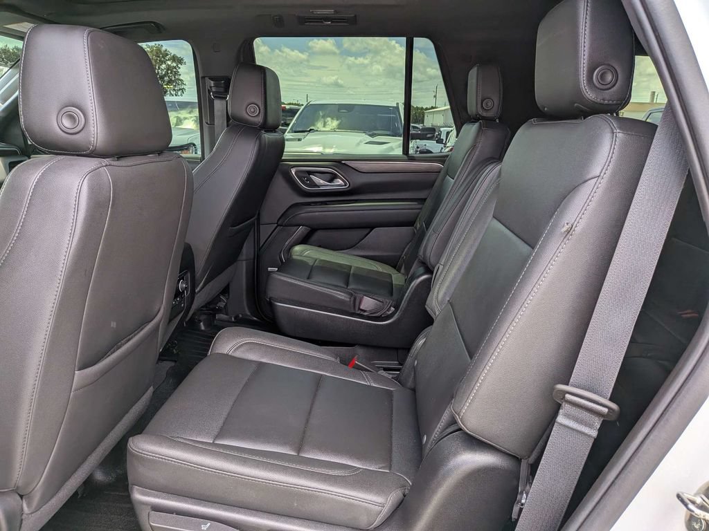 Used 2023 Chevrolet Tahoe Z71 w/ Luxury Package AWD/4WD image 14