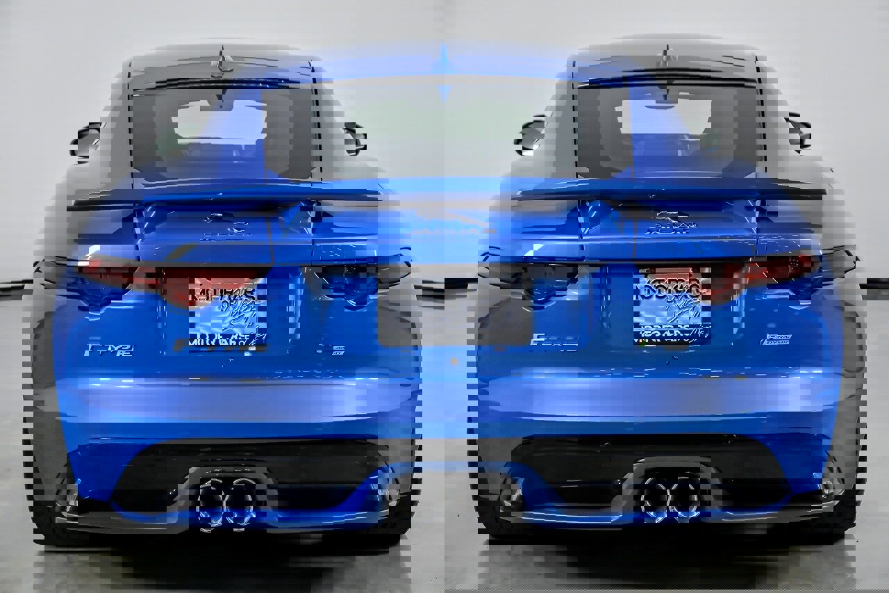 Used 2018 Jaguar F-TYPE R-Dynamic image 11