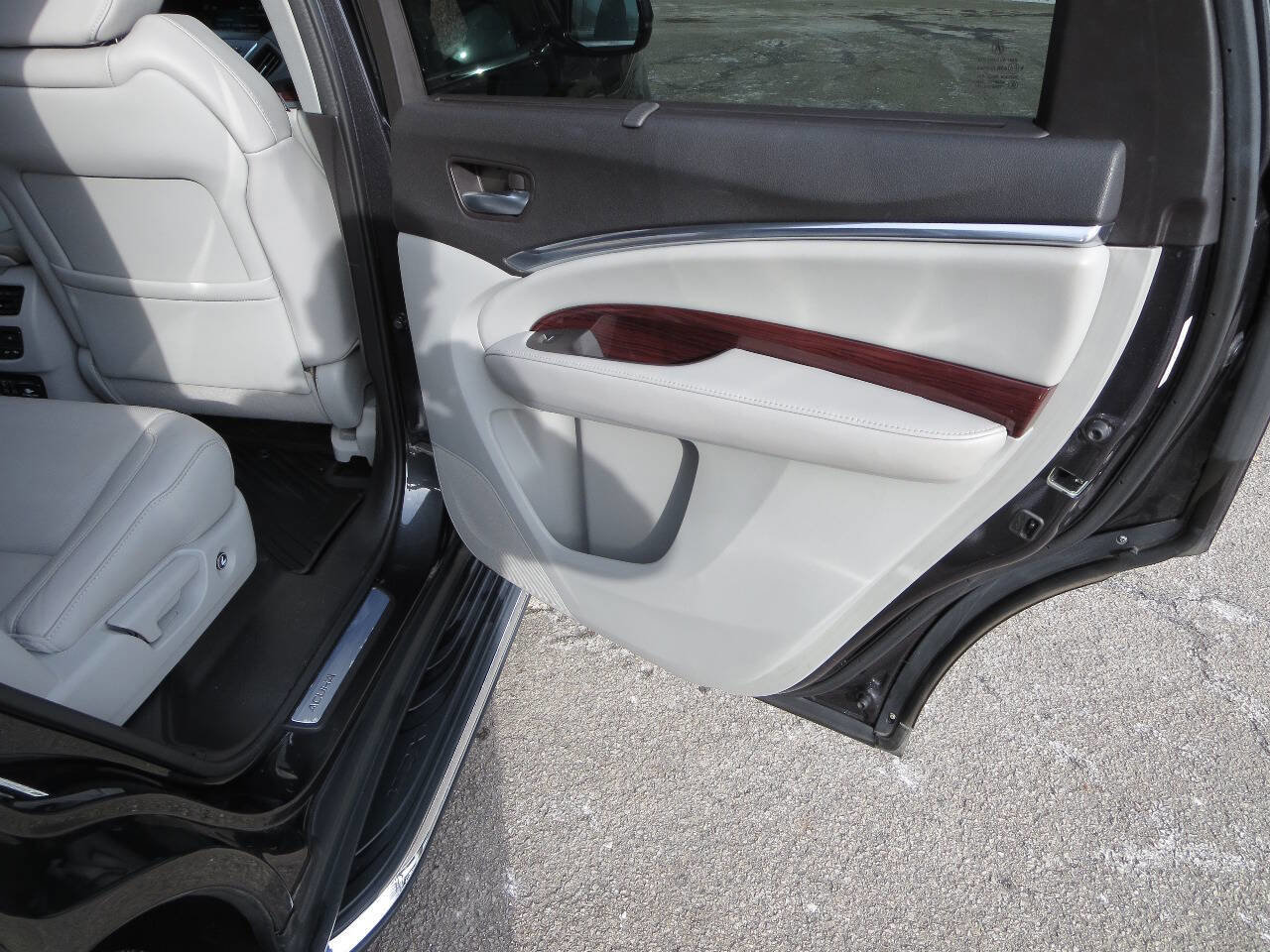 Used 2016 Acura MDX SH AWD w/Advance w/RES 4dr SUV image 19