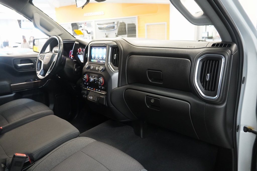 Used 2019 Chevrolet Silverado 1500 LT image 34