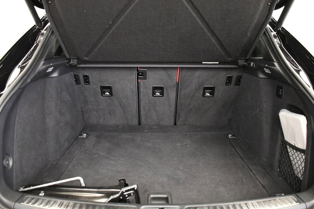 Used 2023 Porsche Macan S image 57