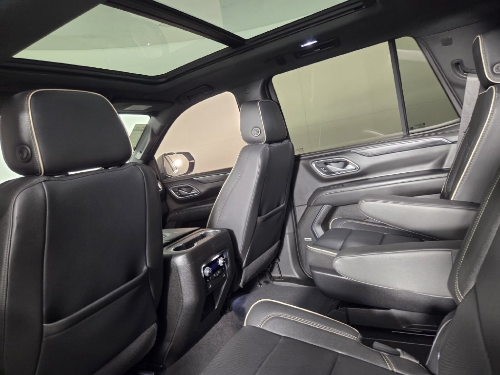 Used 2022 GMC Yukon SLT w/ SLT Premium Package RWD image 25