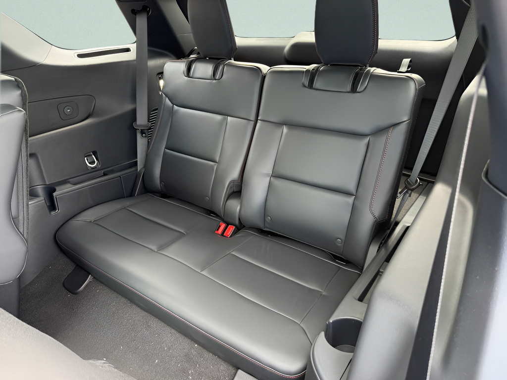 New 2026 Ford Explorer ST-Line w/ ST-Line Street Pack AWD/4WD image 8