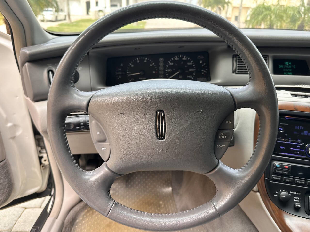 Used 1998 Lincoln Mark VIII RWD image 15