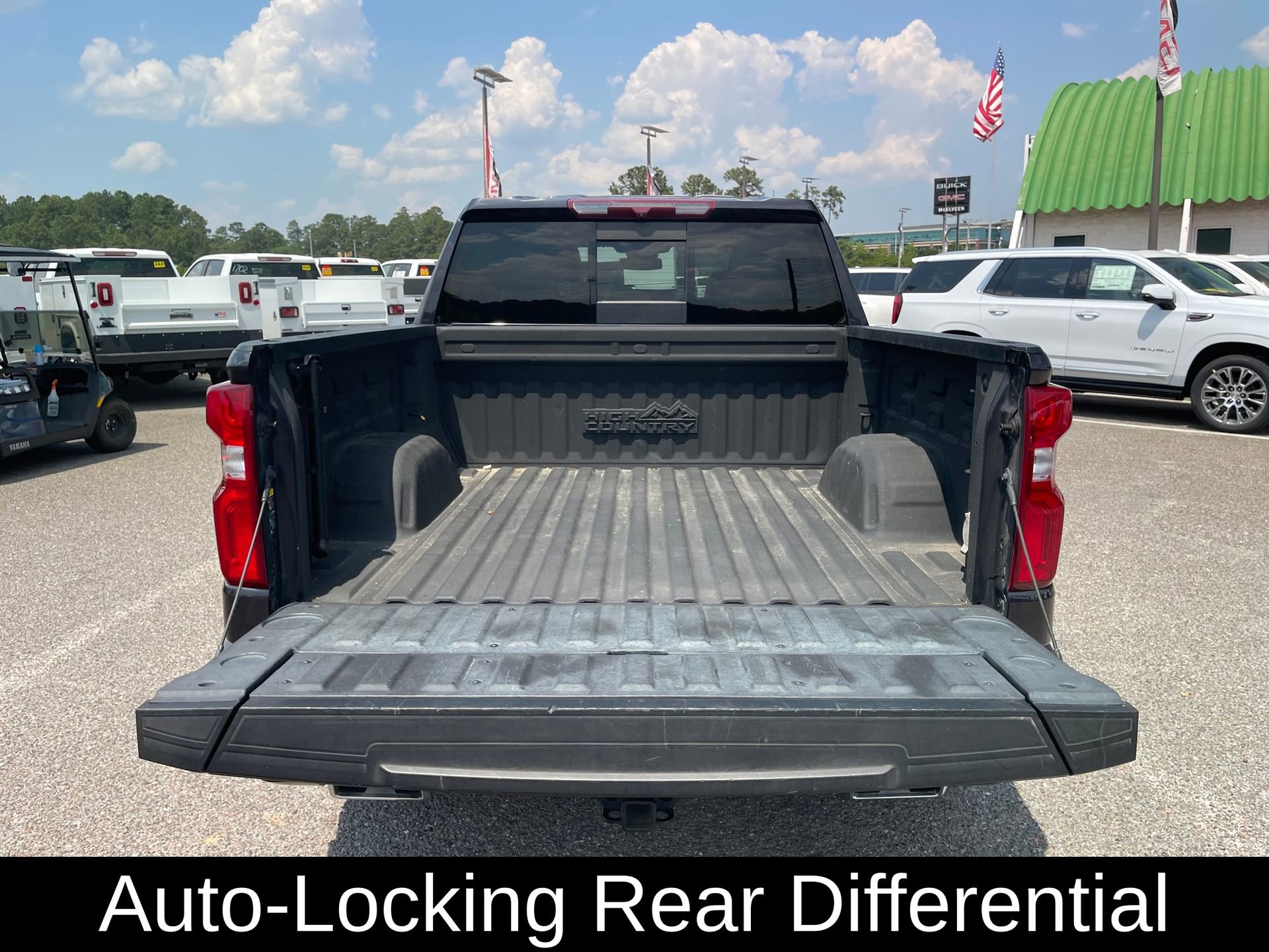 Used 2022 Chevrolet Silverado 1500 High Country w/ Z71 Off-Road Package AWD/4WD image 23