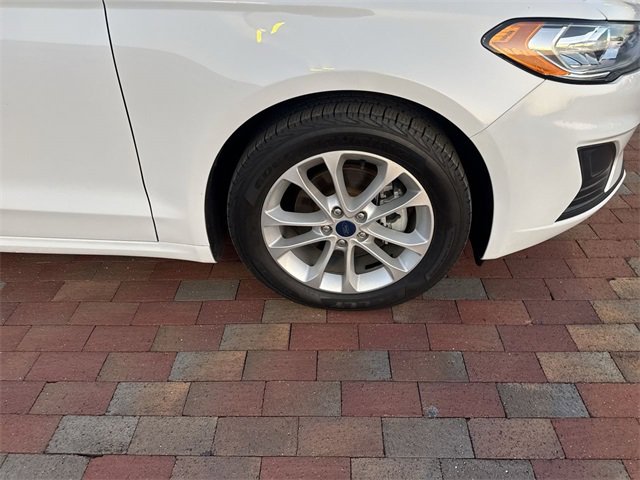 Used 2020 Ford Fusion SE image 17