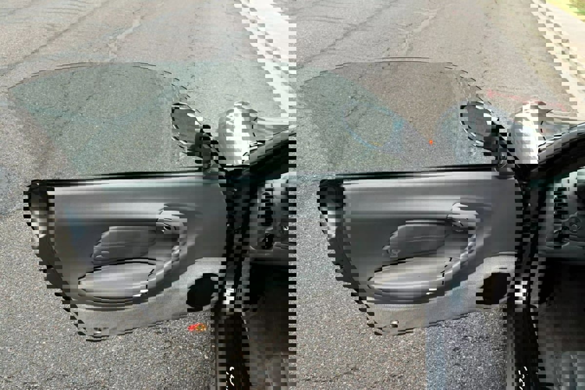 Used 2002 Porsche 911 Cabriolet image 14