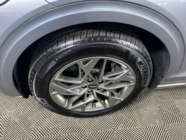 Used 2025 Genesis GV70 2.5T image 10