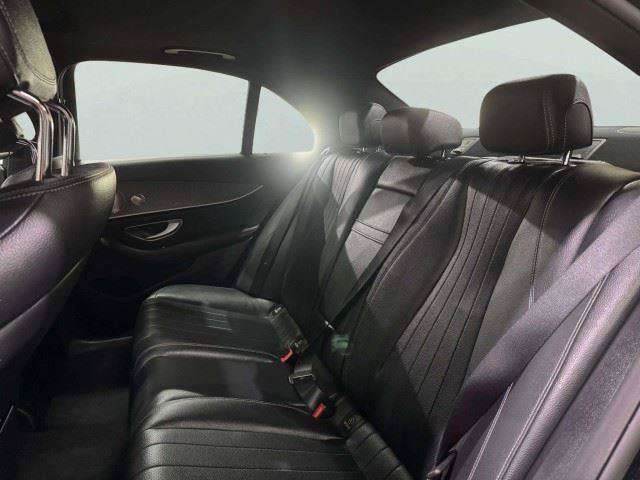 Used 2021 Mercedes-Benz E 350 4MATIC Sedan image 31