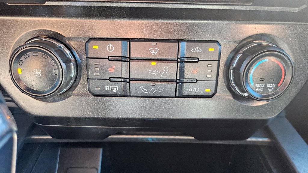 Used 2018 Ford F150 XLT w/ Equipment Group 302A Luxury AWD/4WD image 36