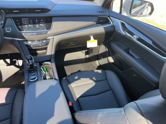 New 2026 Cadillac XT5 Premium Luxury w/ LPO, Floor Liner Package image 40