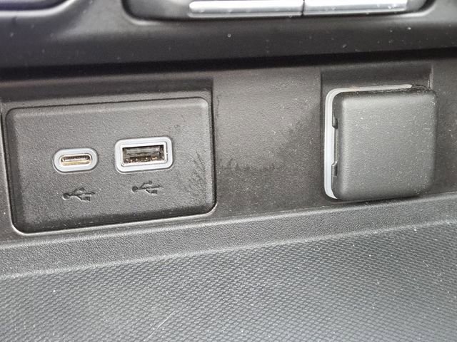 Used 2021 GMC Yukon SLT w/ SLT Luxury Plus Package image 9