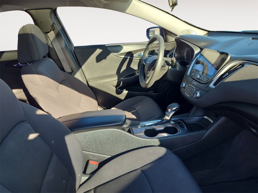 Used 2022 Chevrolet Malibu LT image 15