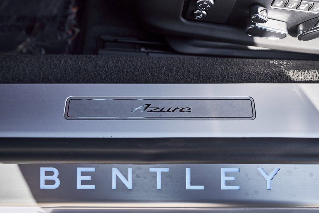 Used 2023 Bentley Continental GT Azure image 33
