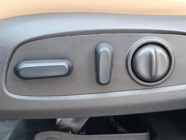 Used 2024 Chevrolet Blazer Premier FWD image 25