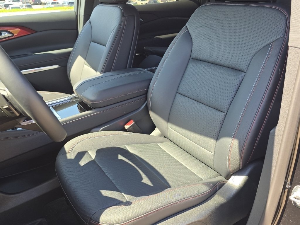 New 2026 Chevrolet Traverse Z71 w/ Enhanced Driving Package AWD/4WD image 15