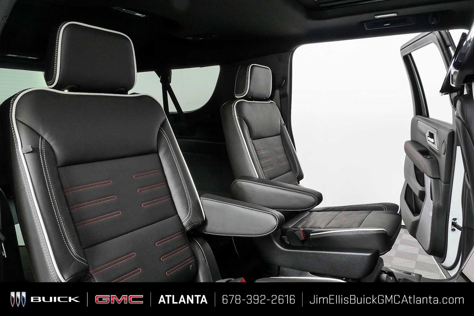 New 2026 GMC Yukon XL AT4 Ultimate AWD/4WD image 24