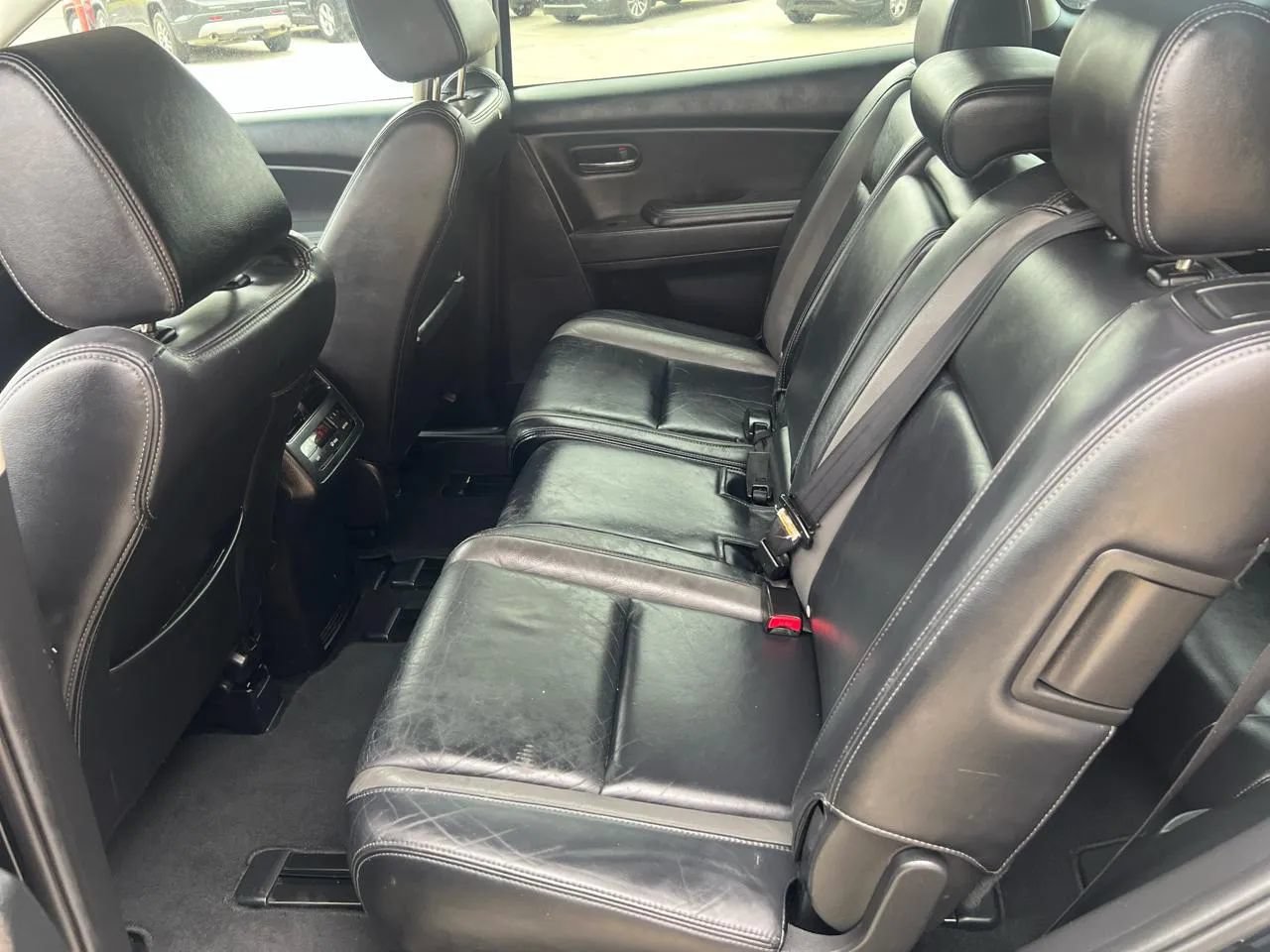Used 2011 MAZDA CX-9 Touring w/ Moonroof & Bose Audio Pkg FWD image 24