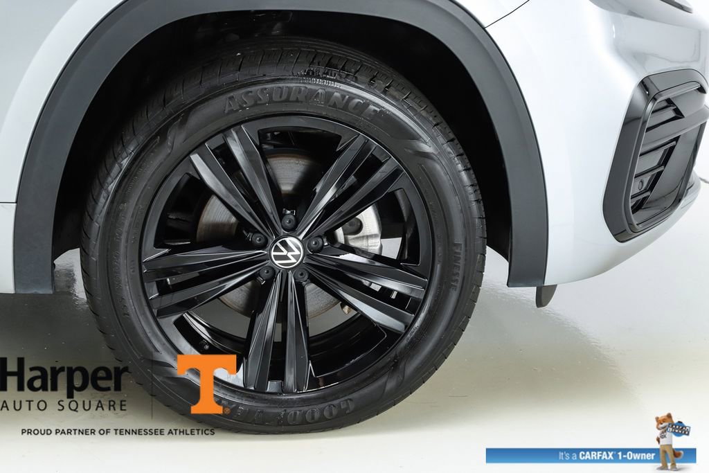 Used 2023 Volkswagen Atlas Cross Sport SEL R-Line image 14