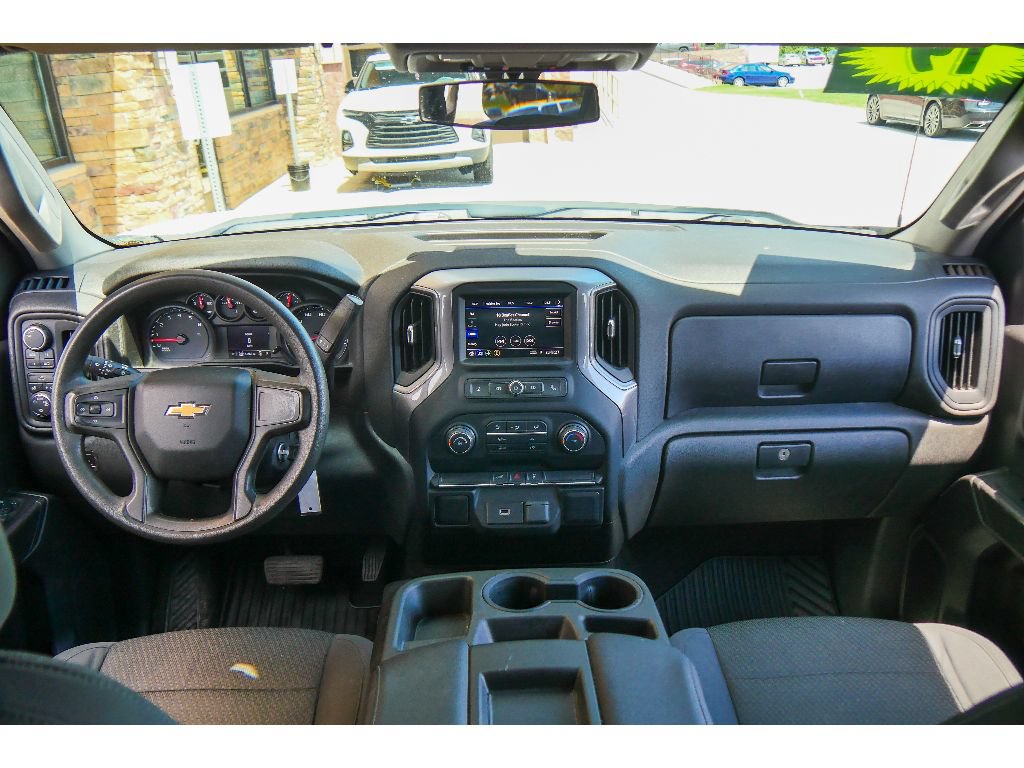 Used 2019 Chevrolet Silverado 1500 Custom w/ Custom Value Package AWD/4WD image 13