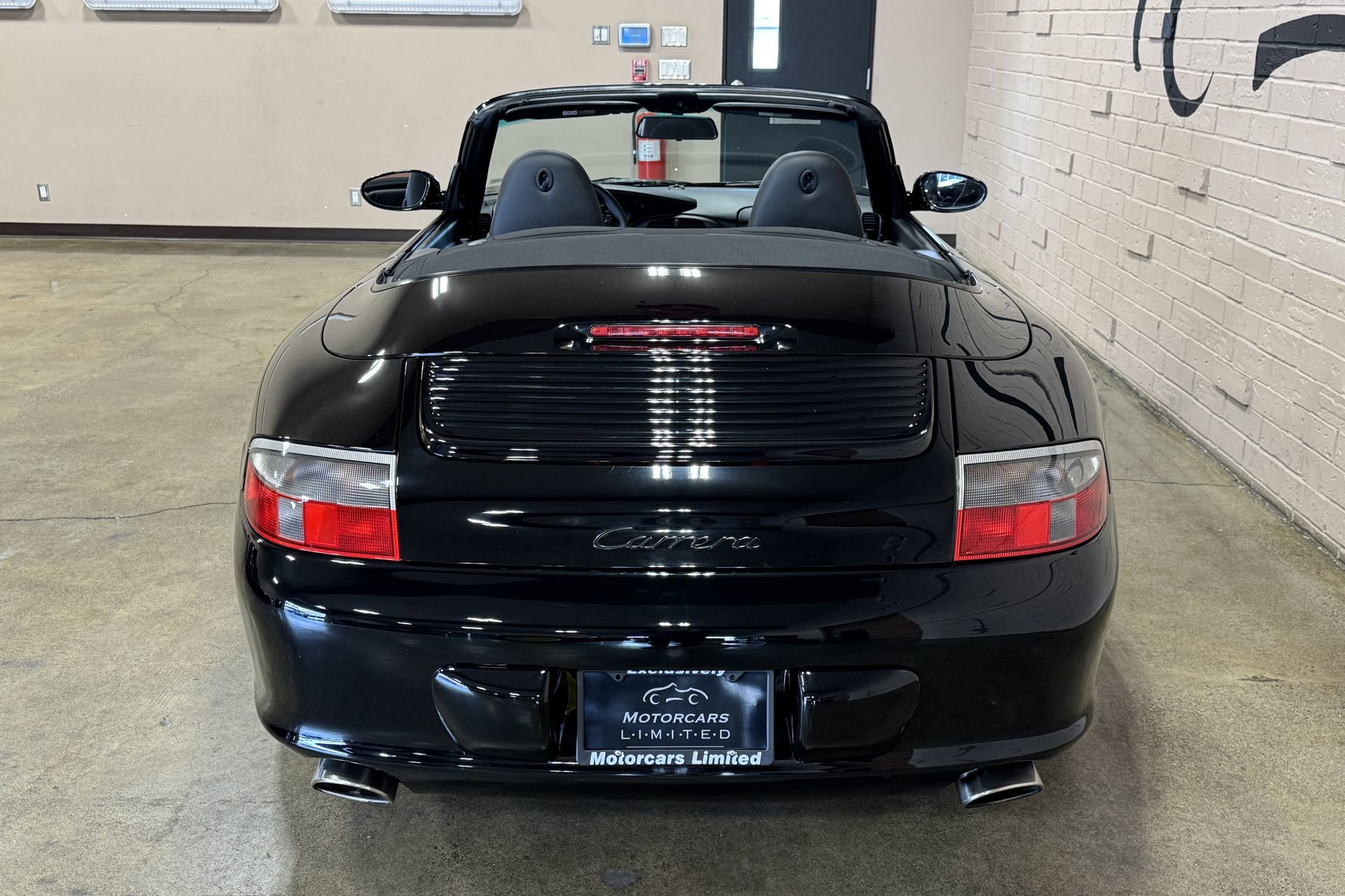 Used 2003 Porsche 911 Carrera RWD image 8