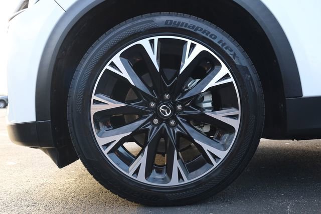 Used 2024 MAZDA CX-90 Plug-In Hybrid w/ Premium Pkg image 8