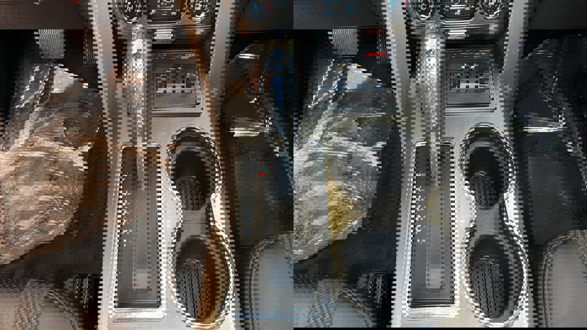 Used 2013 Ford F150 Raptor w/ Luxury Equipment Group image 22