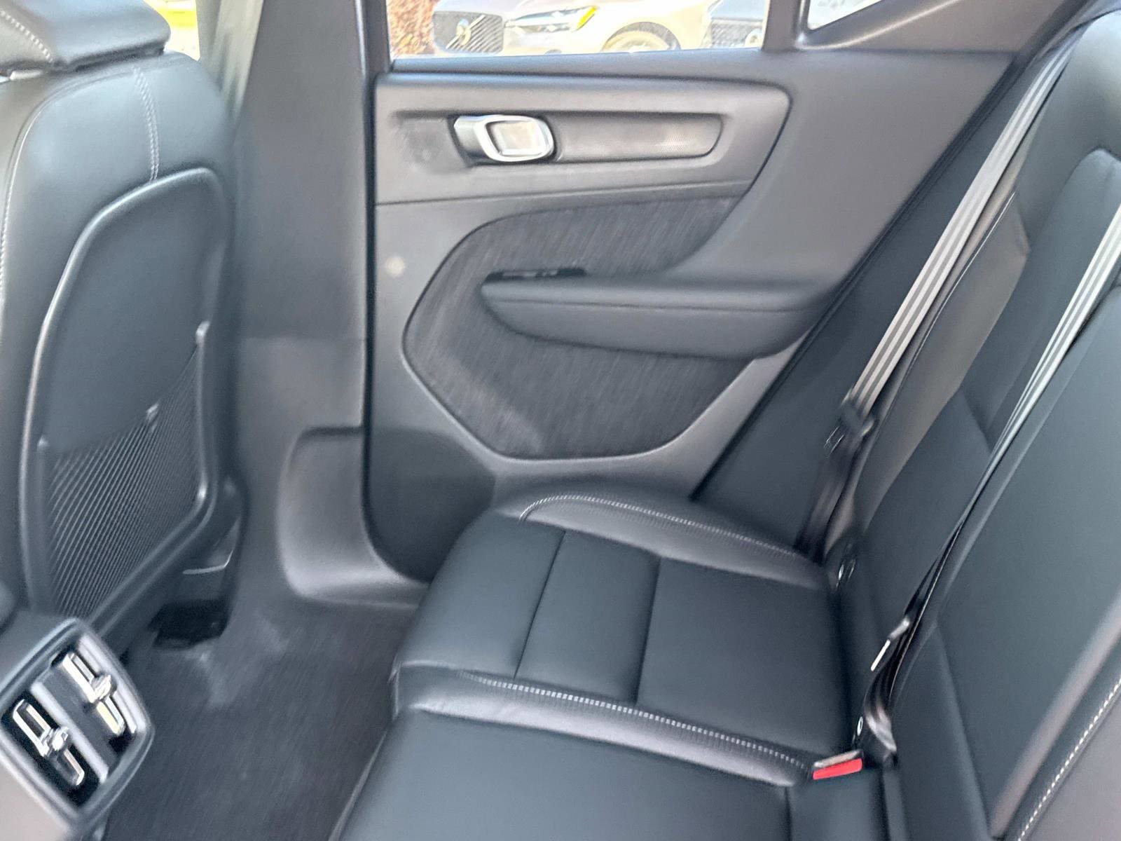 New 2026 Volvo XC40 B5 Plus w/ Climate Package AWD/4WD image 12