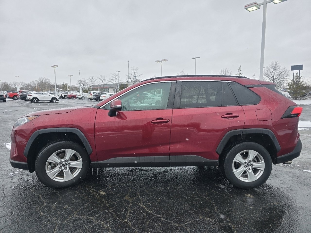 Certified 2020 Toyota RAV4 XLE w/ Convenience Package image 4