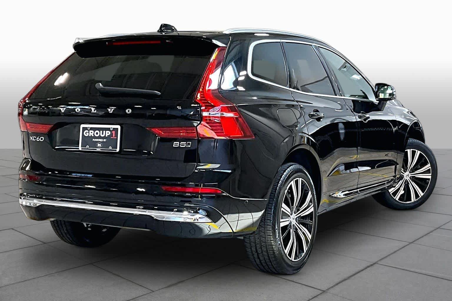 Certified 2023 Volvo XC60 B5 Plus w/ Climate Package AWD/4WD image 13