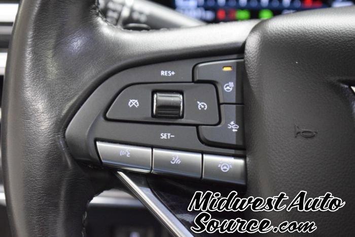 Used 2023 Cadillac Escalade ESV Sport w/ LPO, Illumination Package image 18