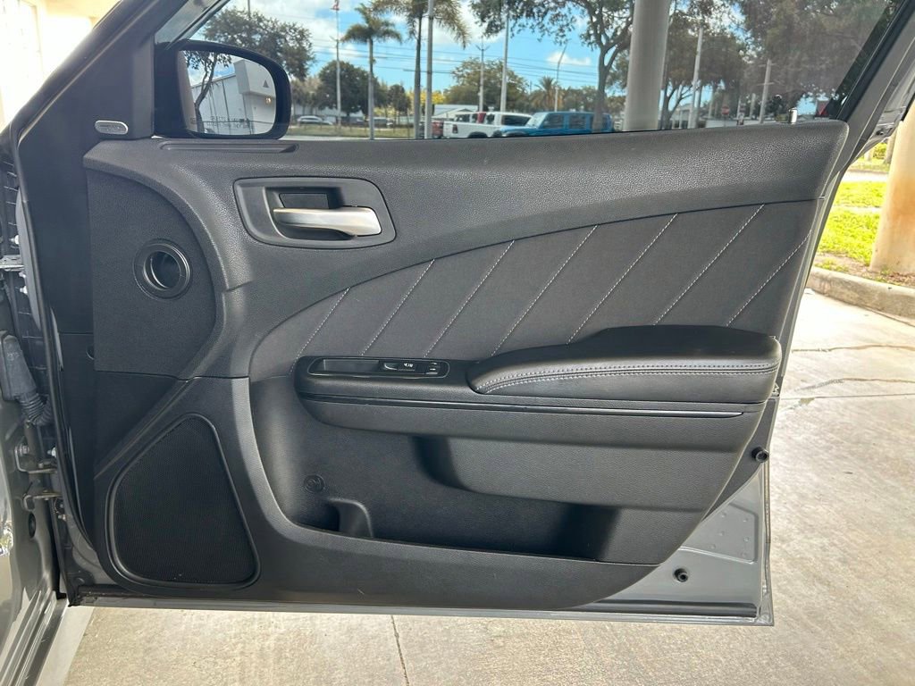 Used 2019 Dodge Charger R/T w/ Driver Confidence Group RWD image 23