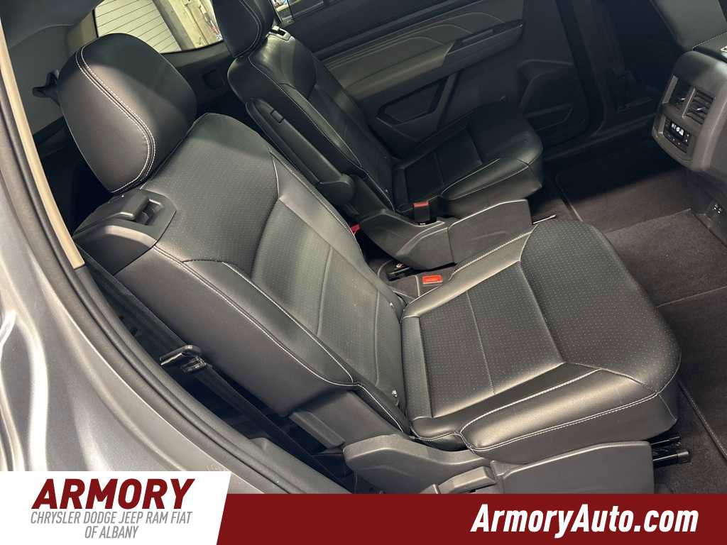 Used 2022 Volkswagen Atlas SE w/ Panoramic Sunroof Package image 37