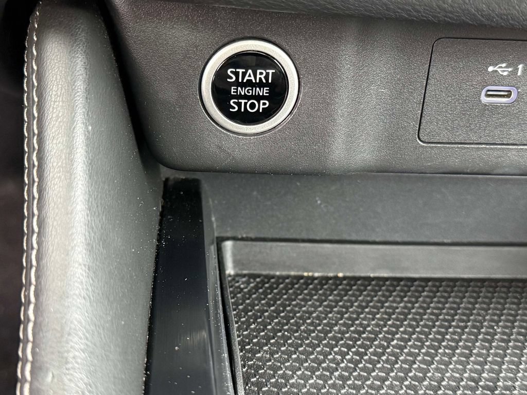 Used 2021 Nissan Rogue SL FWD image 25