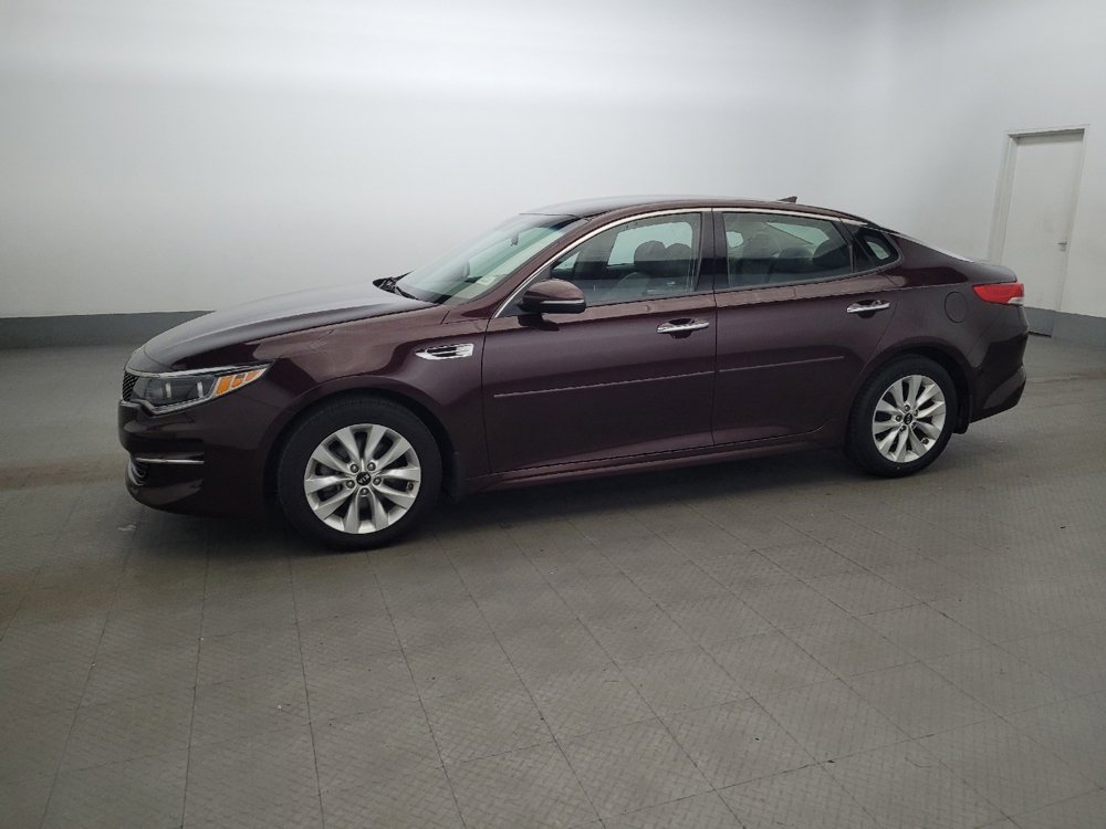 Used 2017 Kia Optima EX FWD image 2