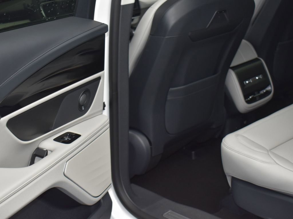 New 2026 Lincoln Nautilus Premier w/ Equipment Group 102A image 12