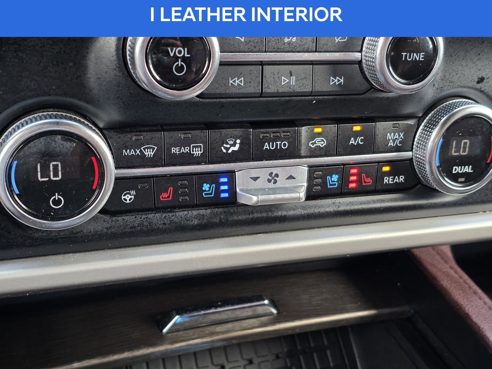 Used 2023 Ford Expedition Max Limited image 29