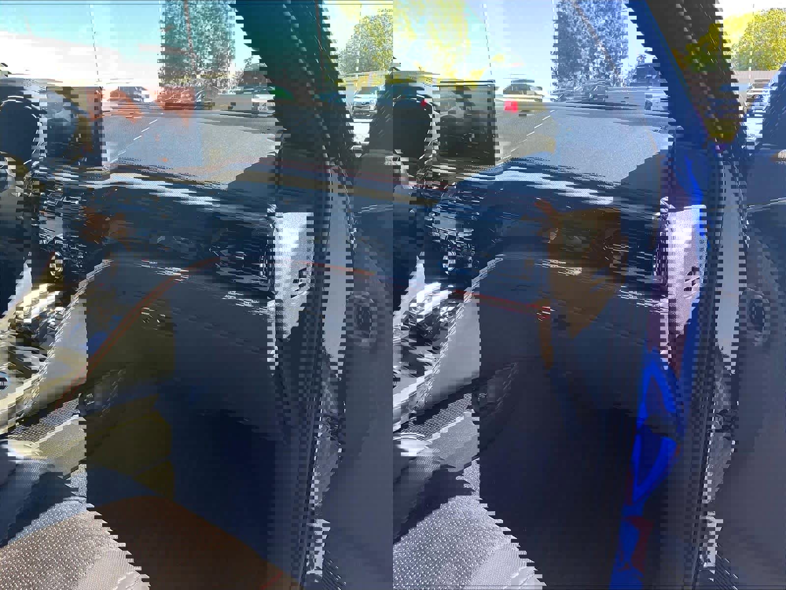 Used 2025 Acura MDX A-Spec image 17